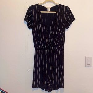 NWOT Black Romper Forever 21 with pockets!!